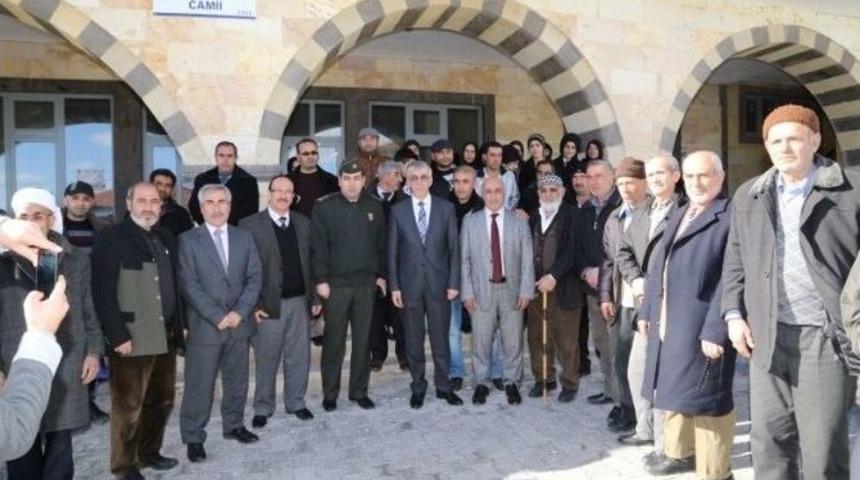 Vali Ataklı: "k&ouml;ylerimizin Her Y&ouml;n&uuml;yle Gelişmesini İstiyoruz"