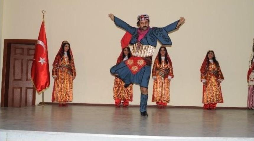 Nurhak&rsquo;ta Halk Eğitim Gecesi