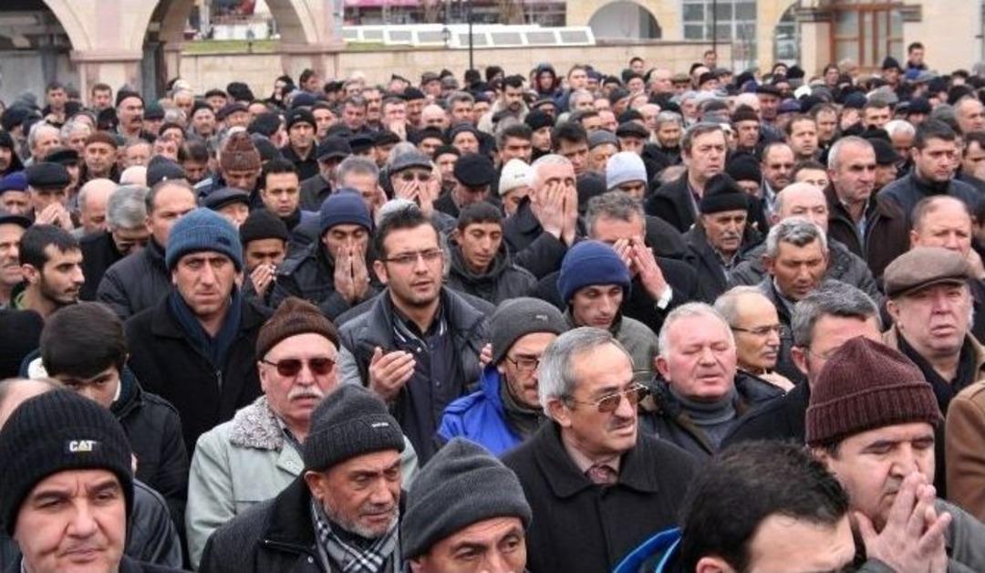 Gazeteci Ali K&ouml;r Son Yolculuğuna Uğurlandı