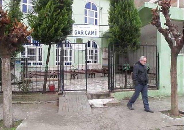 Turgutlu'da Camiden Hırsızlık