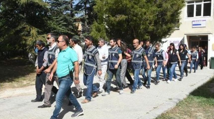 K&uuml;tahya'da Fuhuş Operasyonu: 18 G&ouml;zaltı