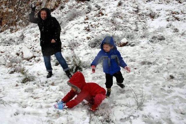 Muğla nın Yüksek Kesimlerinde Kar Yağışı Başladı 3
