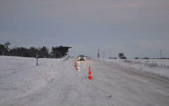 Tekirdağ-kırklareli Yolu Trafiğe Kapandı