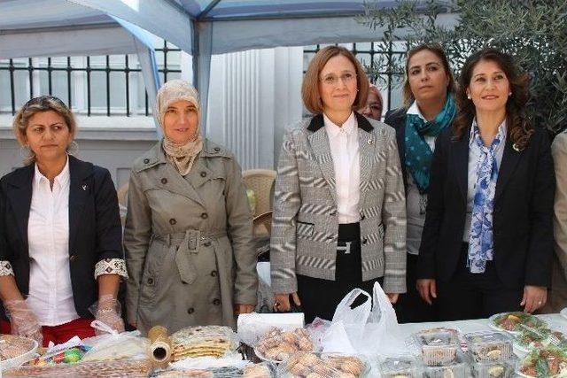 Mhp’li Kadınlardan Anlamlı Kermes