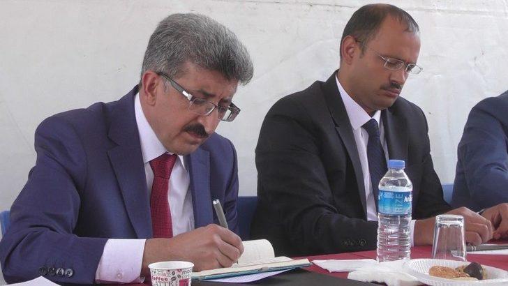 Vali Bilmez Çadırda Halkı Dinledi G3