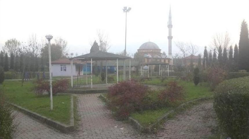 Kartepe&rsquo;de Parklar Bakımdan Ge&ccedil;iriliyor