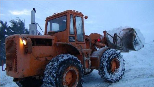 Tekirdağ-hayrabolu Yolu 48 Saattir Ulaşıma Kapalı