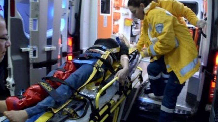 Mağazada Asans&ouml;r &Uuml;&ccedil;&uuml;nc&uuml; Kattan D&uuml;şt&uuml;: 5 Yaralı