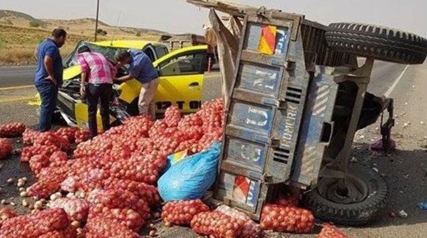 Bing&ouml;l&rsquo;de Trafik Kazası: 3 Yaralı
