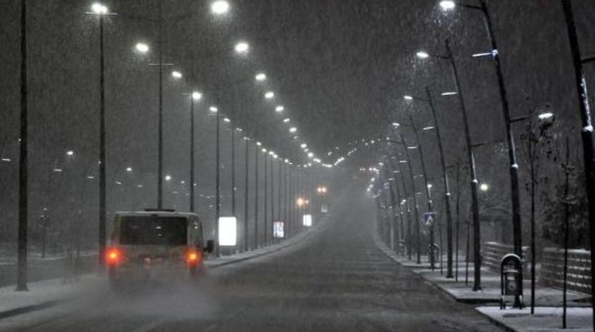 Sivas'ta Kar Yağışı Etkili Oldu