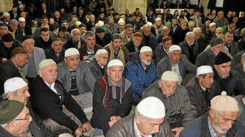Zile&rsquo;de Asırlık Kırk Hatim Geleneği