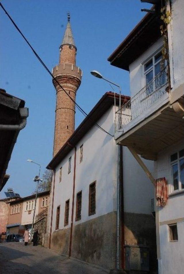 Tokat’ta Elektriği Kesilen Camilere Abonelik İçin 20 Gün Süre Verildi