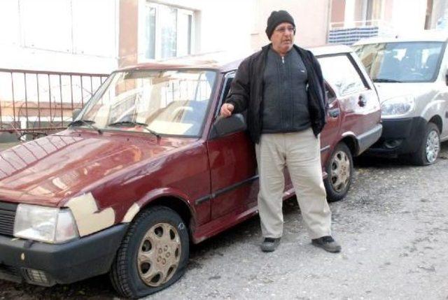 Yılbaşı Gecesi Dört Otomobilin Lastiğini Şişlediler 1