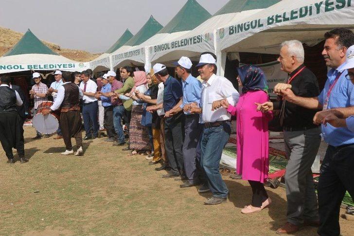 Bingöl’de Kardeşlik Sofrası Kuruldu G4