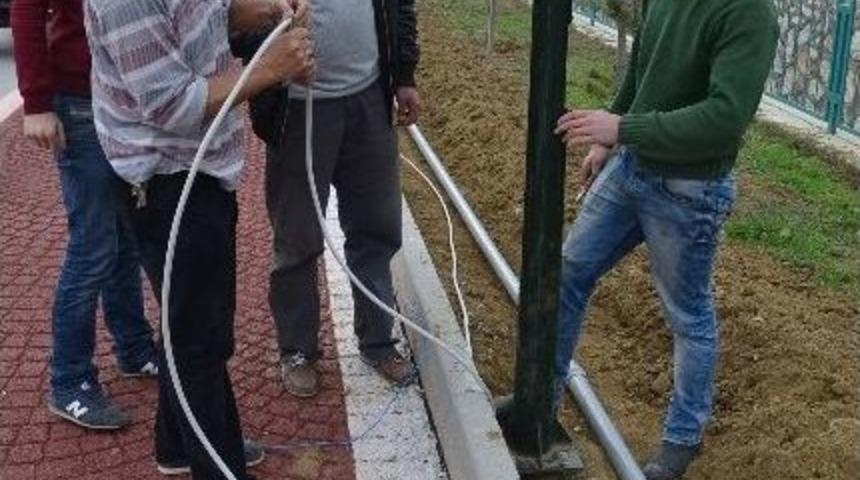 Kanal Boyunda Aydınlatma &Ccedil;alışmaları