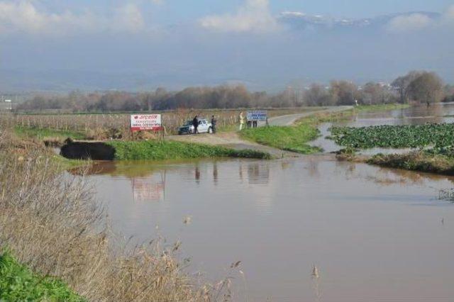 Taşan Gediz Nehri'nin Faturası Ağır Oldu