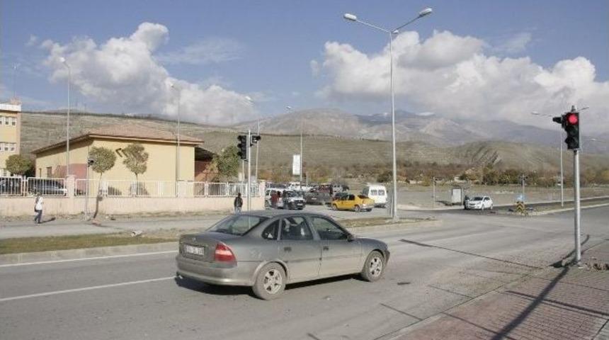 Erzincan Belediyesi Yeni Bulvarlara Yeni Sinyalizasyon Getirdi