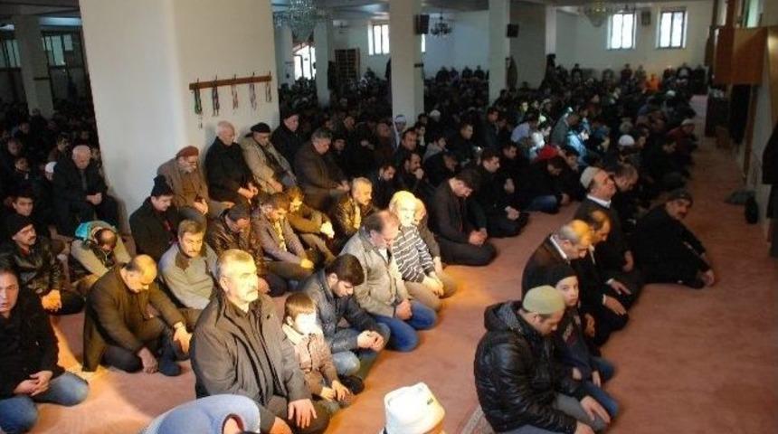 Gaziantep&rsquo;te Camiler Doldu Taştı