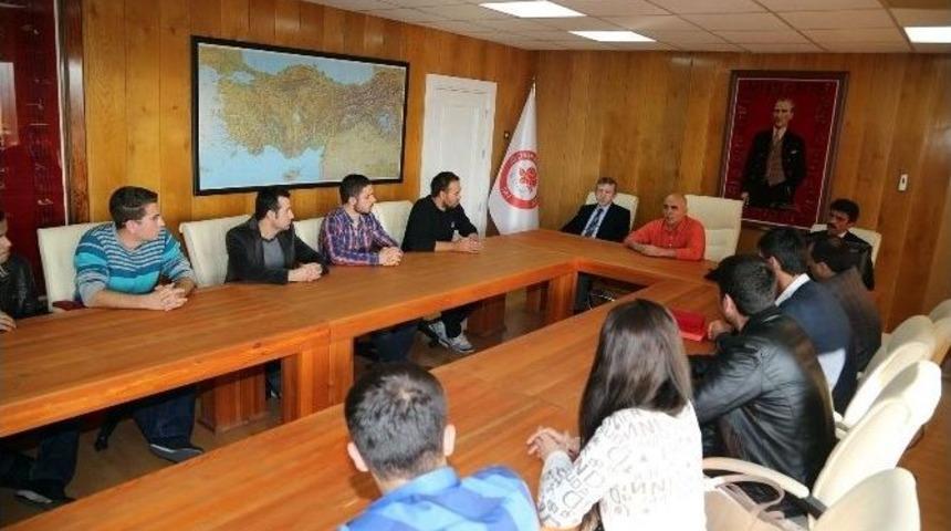 Teknoloji Kul&uuml;b&uuml;&rsquo;nden Rekt&ouml;r İbicioğlu&rsquo;na Ziyaret