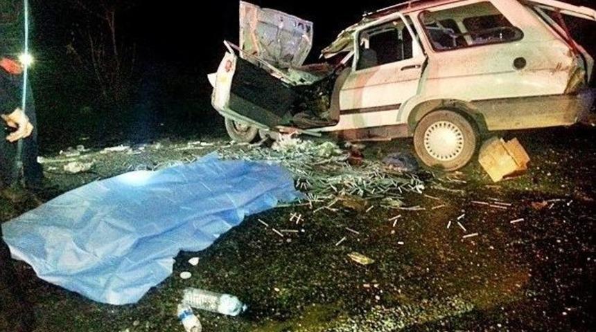 Bucak&rsquo;ta Trafik Kazası: 2 &Ouml;l&uuml;, 2 Yaralı