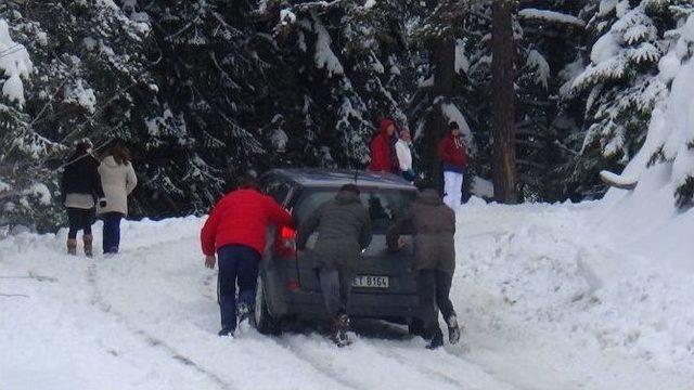 Abant’ta Bir Tarafta Cefa Diğer Tarafta Sefa