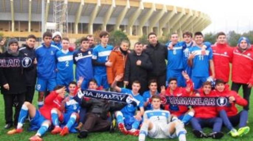 Futbol&rsquo;da Şampiyon Yamanlar Koleji