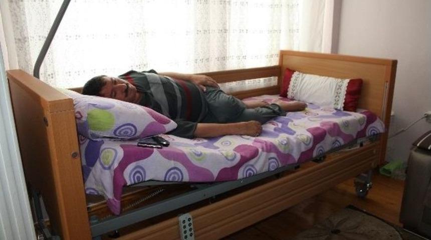 Als Hastasına Konforlu Yatak Desteği