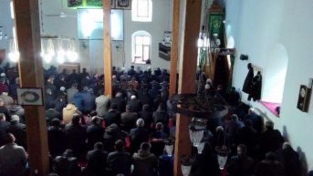 Afyonkarahisar’da Cuma Hutbesinin Konusu Mevlit Kandili Oldu