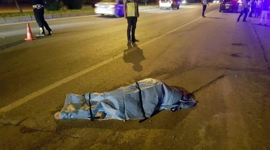 Otomobilin &Ccedil;arptığı Anne Ve Oğlu Hayatı Kaybetti