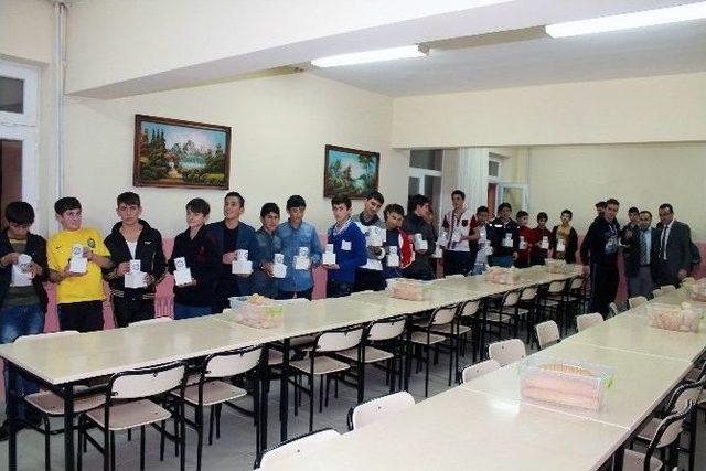 Kelkit Gen&ccedil;lik Merkezi A&ccedil;ıldı 1