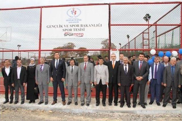 Domaniç’e Spor Kompleksi 1
