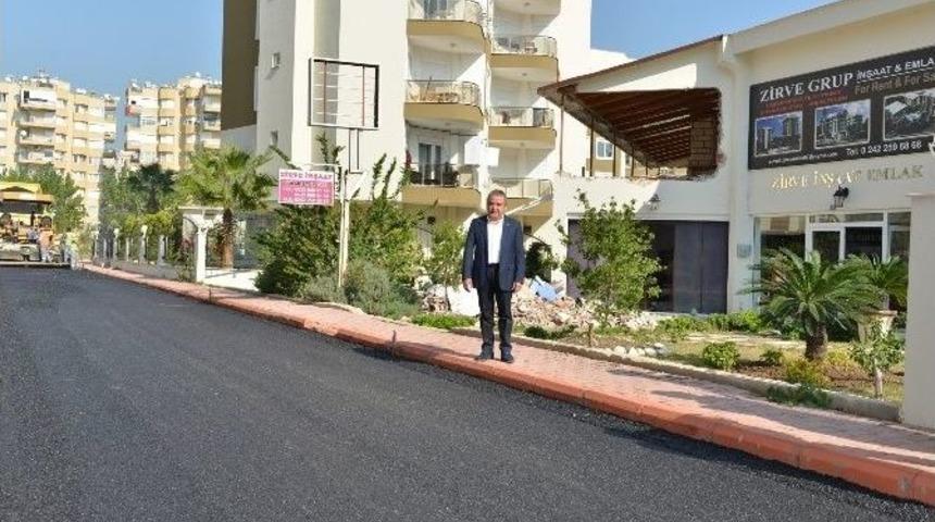Başkan B&ouml;cek, Asfalt &Ccedil;alışmalarını Yerinde İnceledi