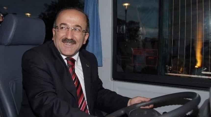 B&uuml;y&uuml;kşehir Belediyesi Ara&ccedil; Ve Makine Parkını G&uuml;&ccedil;lendirdi