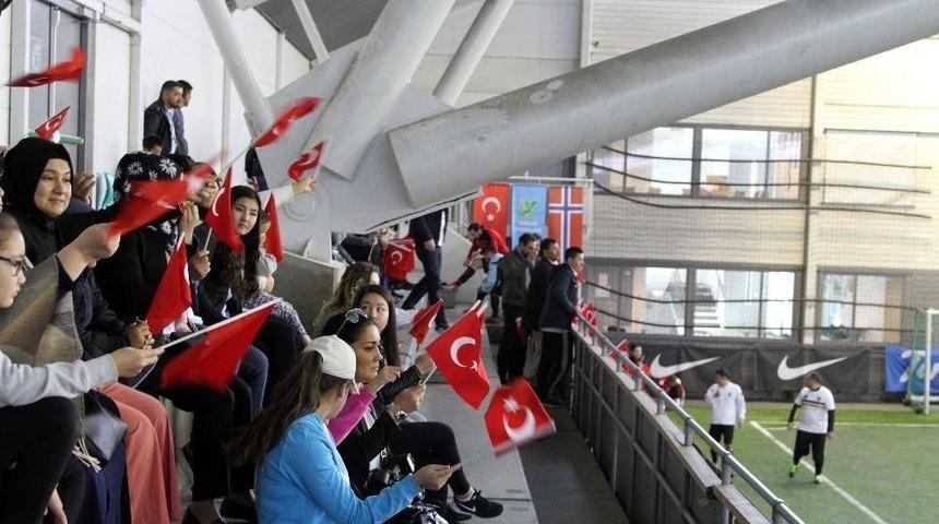 Nogay T&uuml;rkleri Uluslararası Futbol Şampiyonası&rsquo;nın 3.s&uuml; Norve&ccedil;&rsquo;in Başkenti Oslo&rsquo;da D&uuml;zenlendi