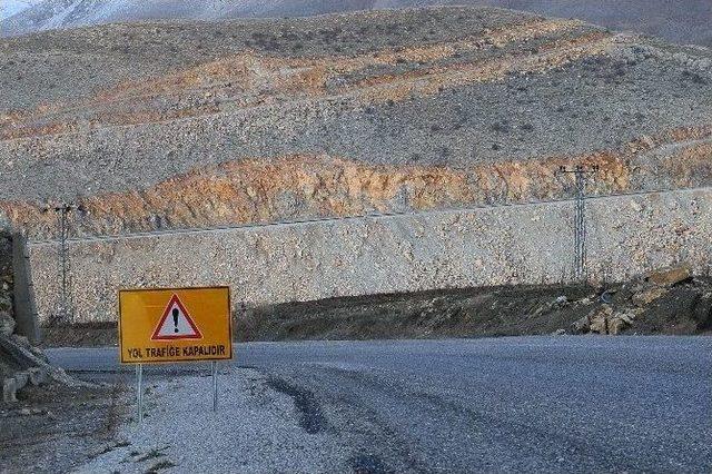 Çelikhan-yeşilyurt-malatya Yolunun Tarfiğe Kapatılmasına Tepki