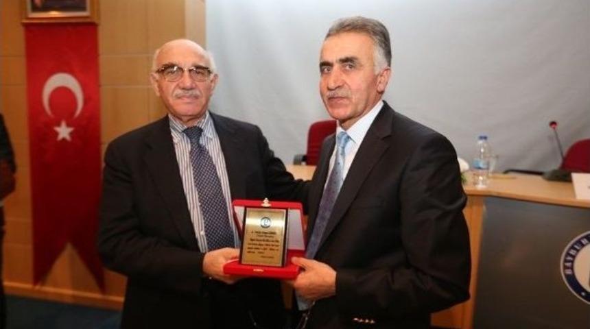 Bayburt &Uuml;niversitesi&rsquo;nde &lsquo;mekke&rsquo;nin Fethi F&uuml;t&ucirc;h&ucirc;t Şuuru&rsquo; Konferansı