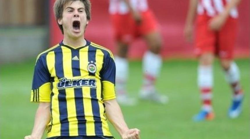 Tavşanlılı Gen&ccedil; Yıldız, Fenerbah&ccedil;e A Takımı Yolunda