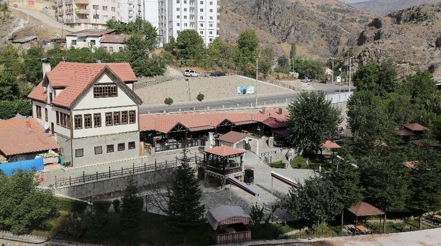 G&uuml;m&uuml;şhane&rsquo;de Tarihi Konaklar Yeni Turizm Yatırımları İ&ccedil;in Satışa &Ccedil;ıkarıldı