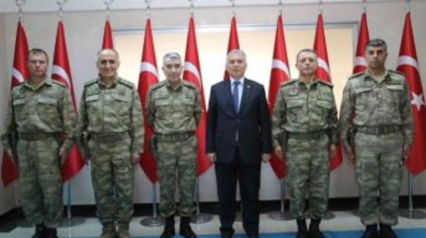 3. Ordu Komutanı&rsquo;ndan Vali Yıldırım&rsquo;a Ziyaret