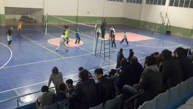 Bahçesaray’da Voleybol Turnuvası