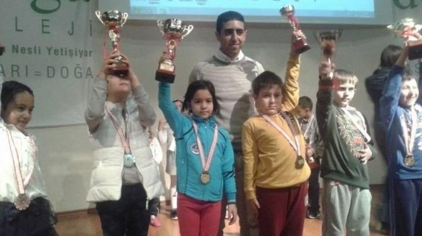 Minik Satran&ccedil;cılar, Başkentten İki Şampiyonlukla D&ouml;nd&uuml;