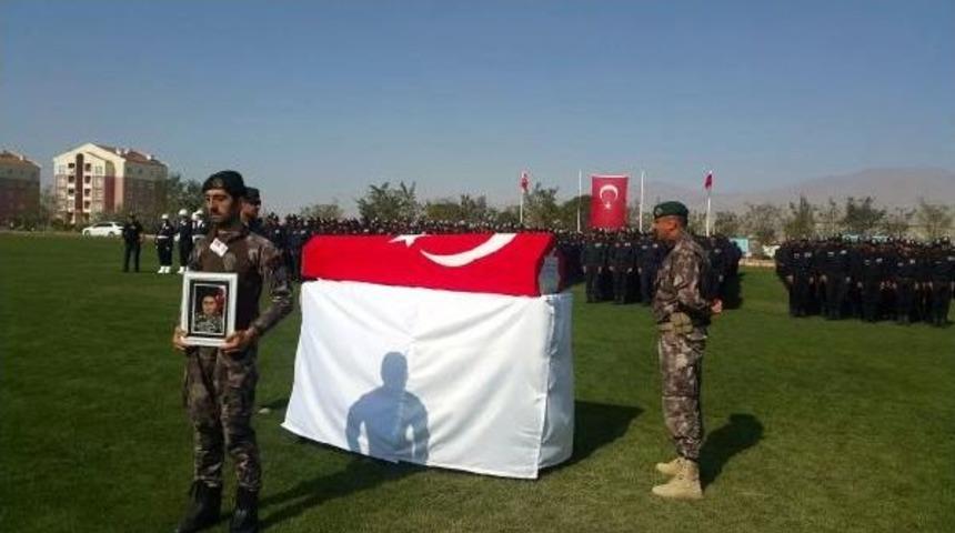 Helikopter Kazası Şehidinin Cenazesi T&ouml;renle Uğurlandı