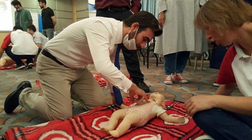 T&uuml;rkiye Diyanet Vakfı Ekiplerine Afet Ve Acil M&uuml;dahale Eğitimi