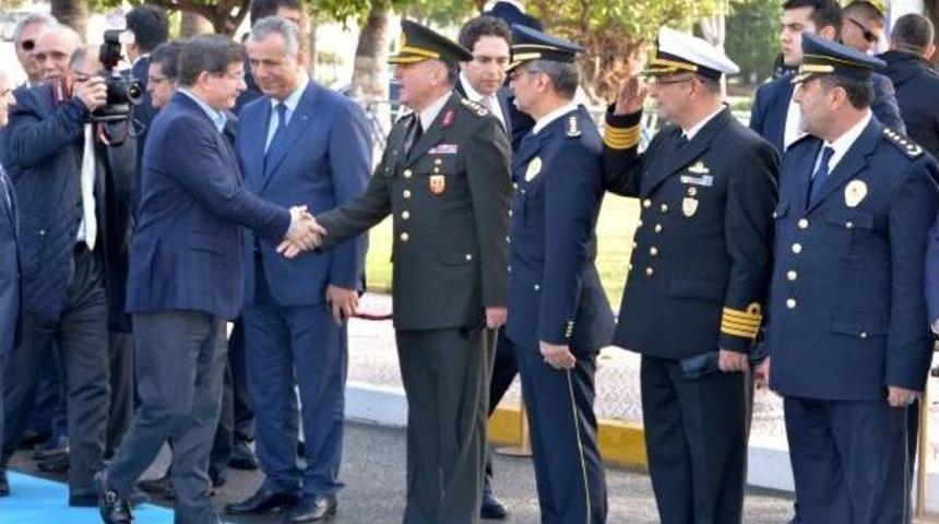 Başbakan Davutoğlu, Mersin'de