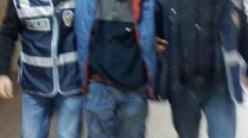 Taksi Şof&ouml;rlerini Gasp Eden İki Zanlı Yakalandı