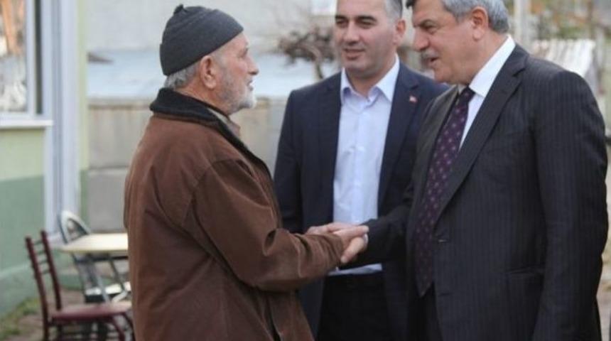 Başkan Karaosmanoğlu Karam&uuml;rsel K&ouml;ylerinde İncelemelerde Bulundu