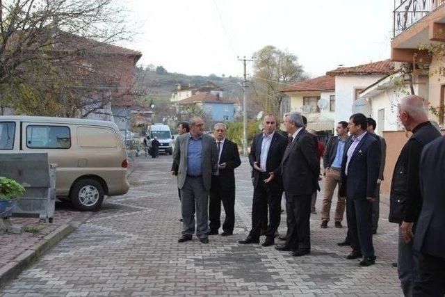 Başkan Karaosmanoğlu Karam&uuml;rsel K&ouml;ylerinde İncelemelerde Bulundu 1