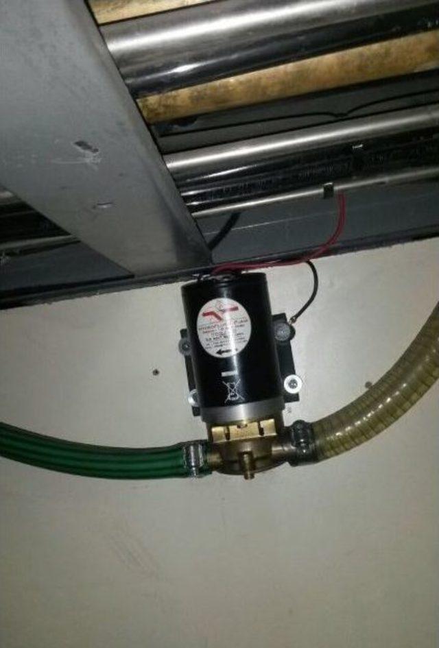 Yolcu Otob&uuml;s&uuml;nde 330 Litre Ka&ccedil;ak Mazot Ele Ge&ccedil;irildi 1