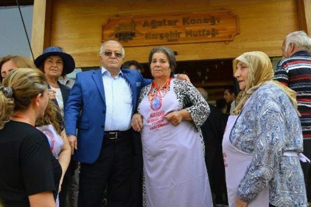 Başbakan Yıldırım, Kırşehir'de 'esnaf Bayramı'na Katılacak