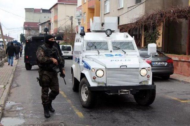 Maltepe'de Yol Kenarında Bomba Bulundu